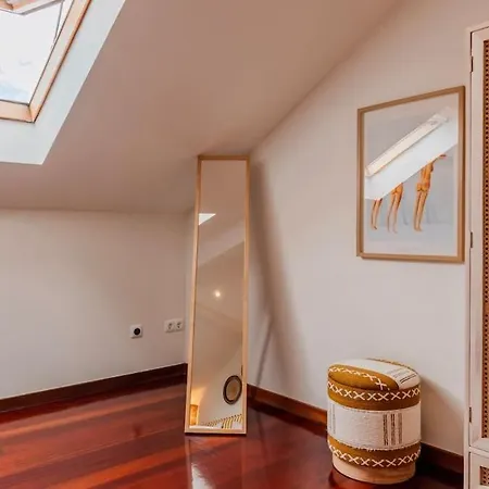Authentic Lisbon Living With A View By Lovelystay Лиссабон