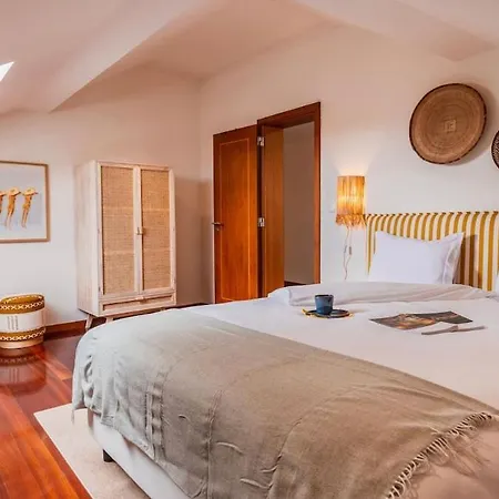 Authentic Lisbon Living With A View By Lovelystay Апартаменты