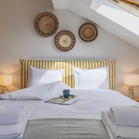 Authentic Lisbon Living With A View By Lovelystay Apartman