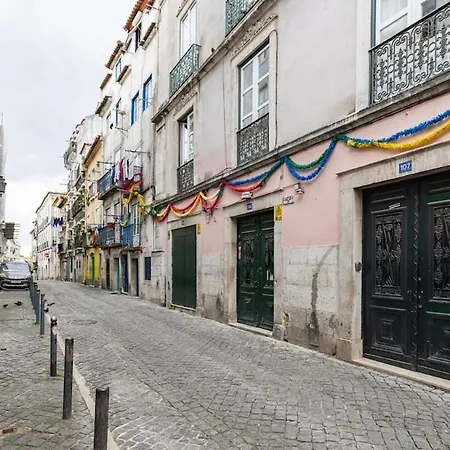 Authentic Lisbon Living With A View By Lovelystay Apartman